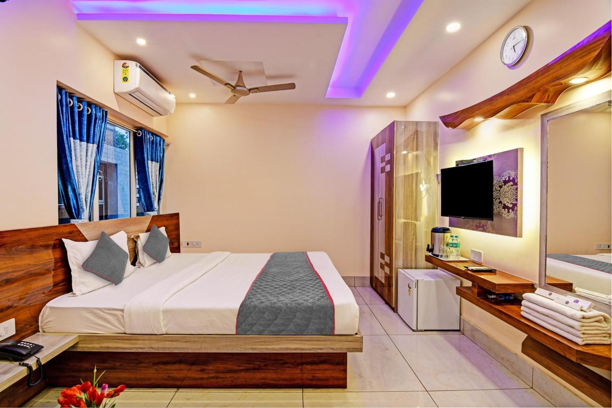 Townhouse The Grand Touch & The Royal Touch Hotel Digha  Exterior photo